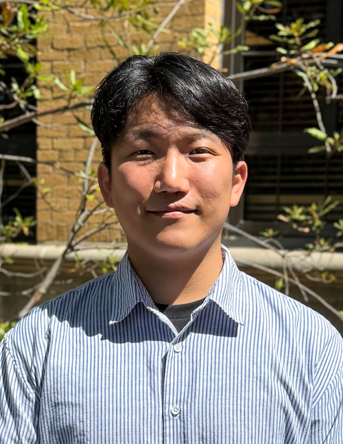 Minsuk Lee